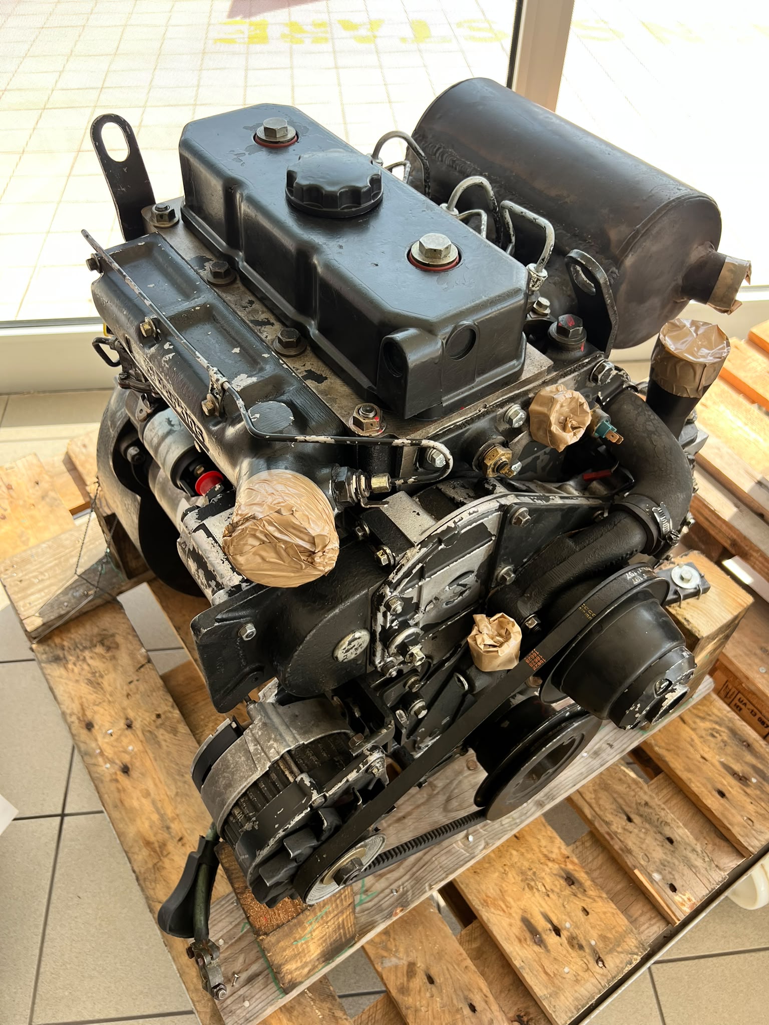 Motore Perkins Linde Serie 900 vista frontale